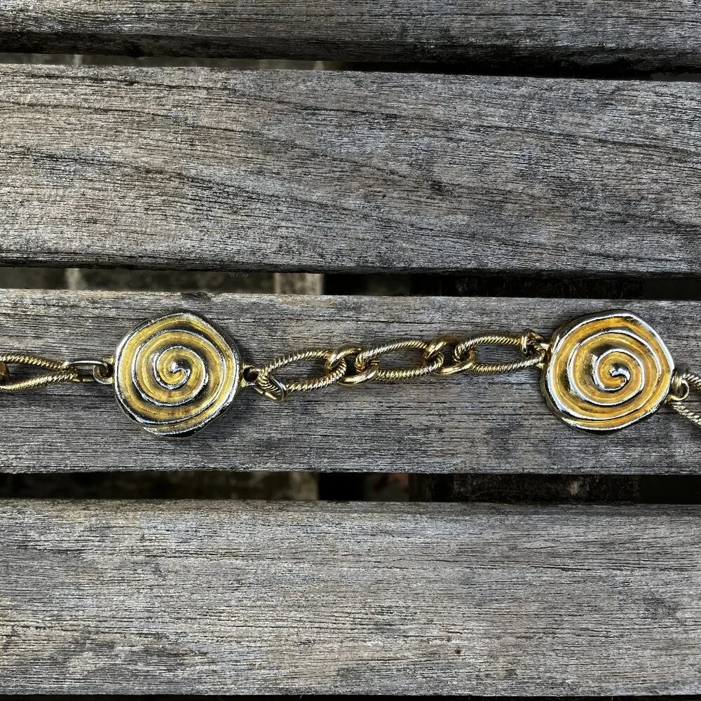 🌟Vintage Gold-Tone Chain Link and Swirl Disc Belt or Necklace
